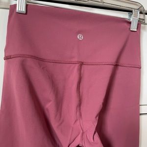 LuluLemon Wunder Under leggings